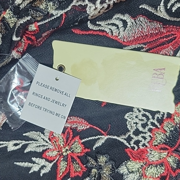 Reba long sleeve embroidered sheer‎ blouse size medium nwt - Picture 12 of 12